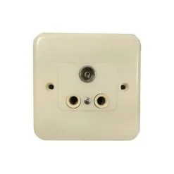 Arnould Europa - Prise TV Ivoire - Blanc