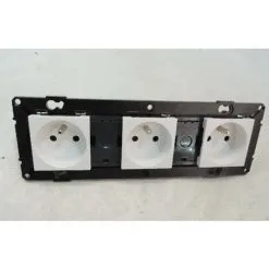 Prise Triple 3X2P+T 16A Précablée Blanche Sans Plaque ESPACE EVOLUTION ARNOULD 64033