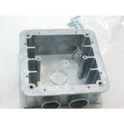 Boîte D'encastrement 106X106X45mm Pour Appareillage Anti Vandalisme CLUB Force ARNOULD 80093